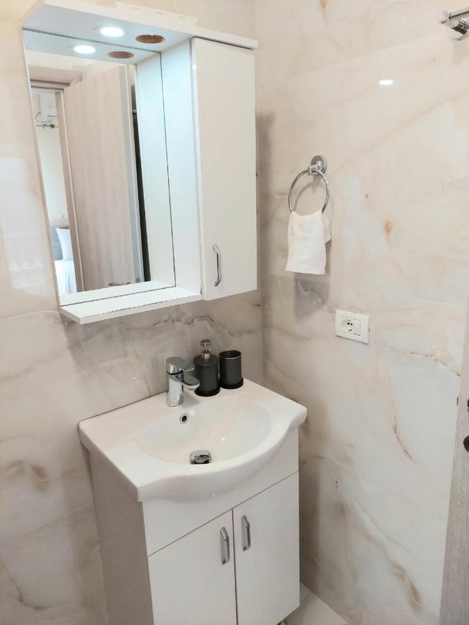 Elizabeth Apartments Himarë Extérieur photo