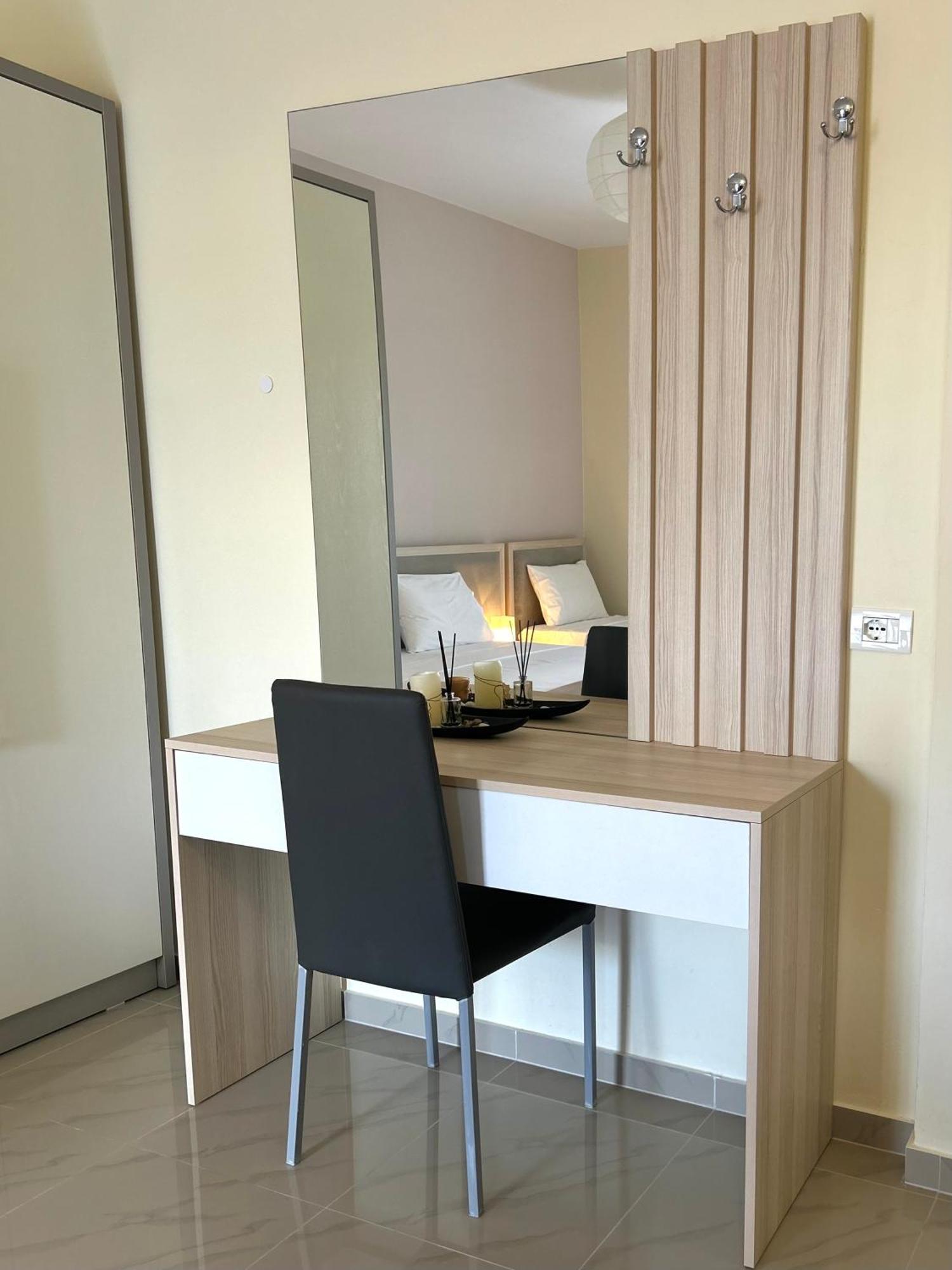 Elizabeth Apartments Himarë Extérieur photo